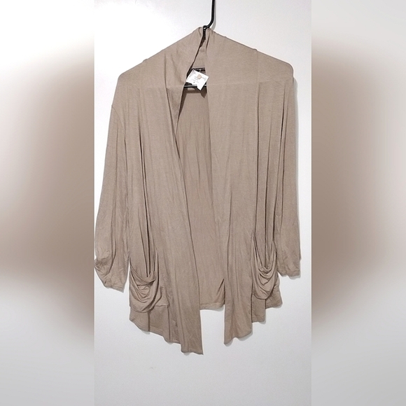 Pullover long sleeve shacket soft taupe size medium gold buttons front pockets - Picture 1 of 5
